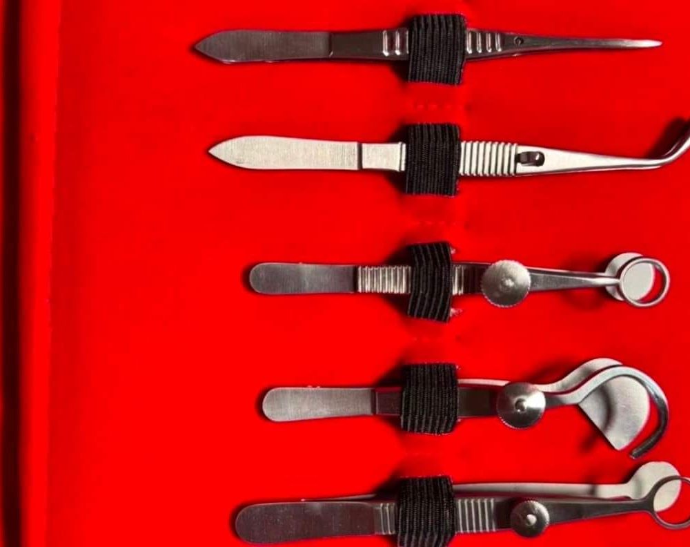 Ophthalmic Surgical Instruments